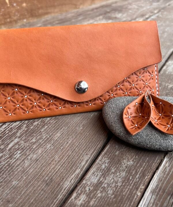 Alternative view of Madison Wallet Mountain Western