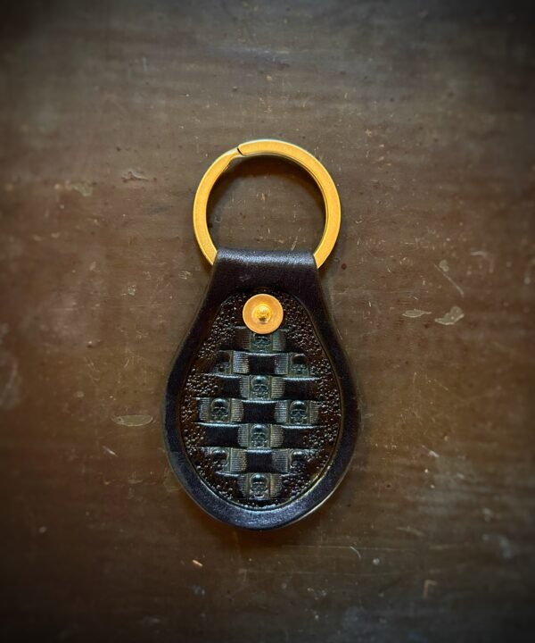 Alternative view of Skull Fob