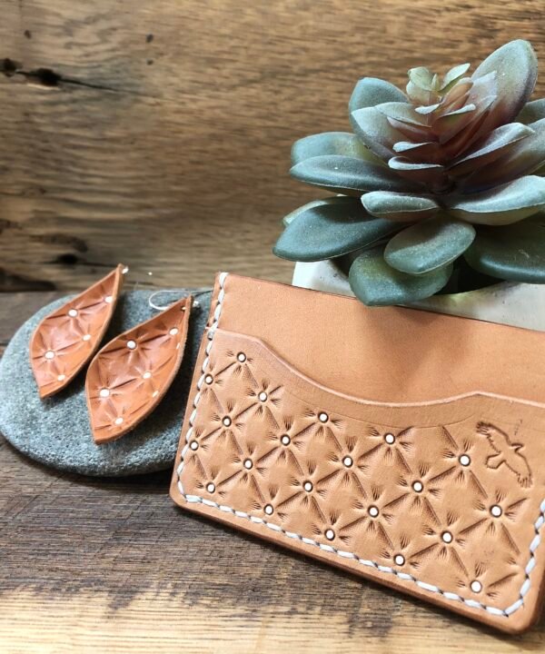 Alternative view of Granite Wallet Mountain Western