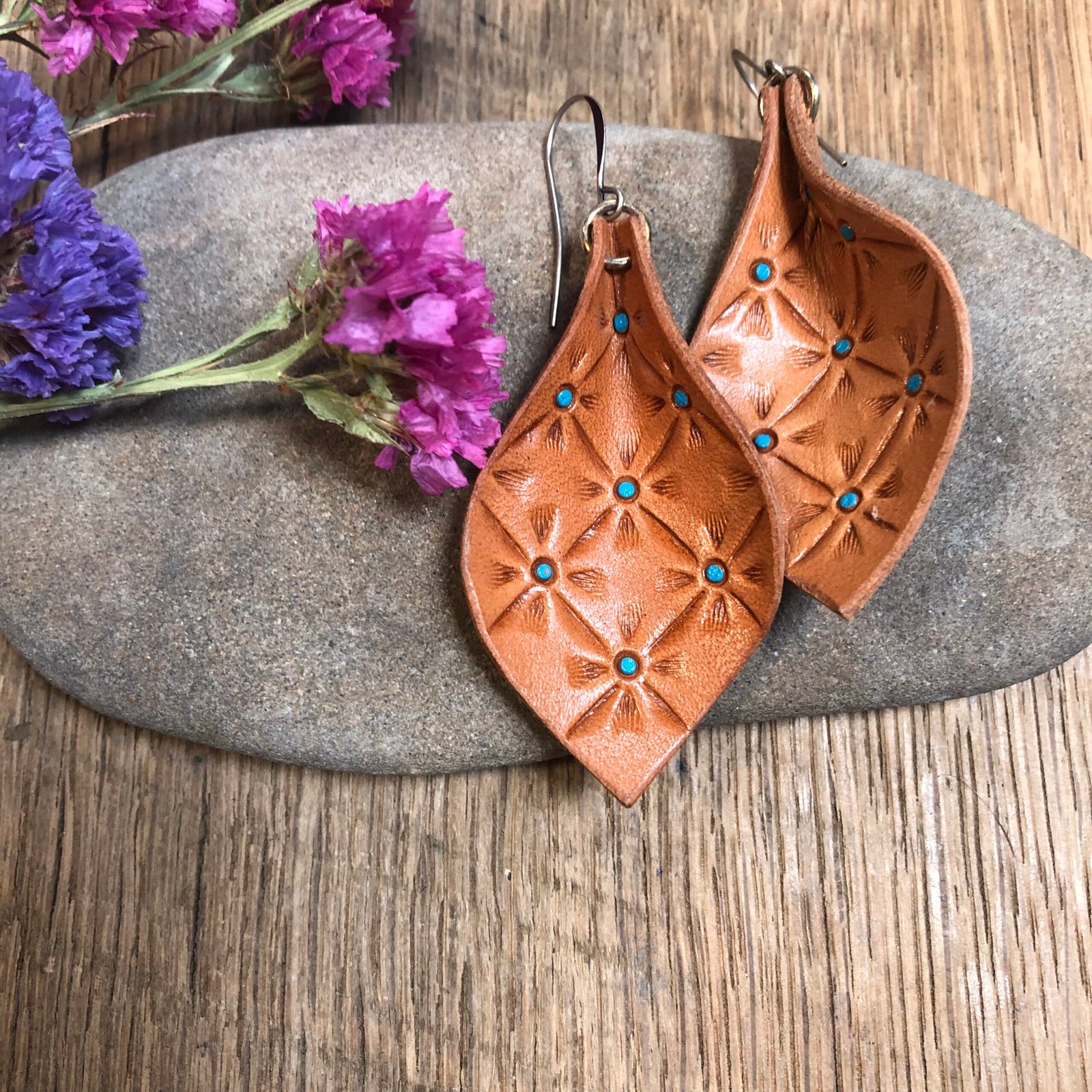 Mountain Western Earrings - Image 3