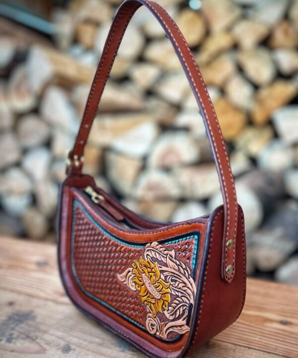 Rosebud Purse with Sunflower Carving