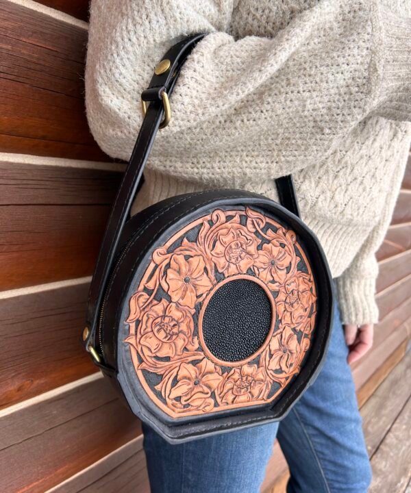 Alternative view of Yellowstone Round Purse with Western Floral