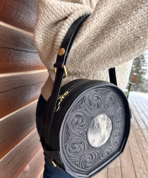 Alternative view of Yellowstone Round Purse with Western Scrolls