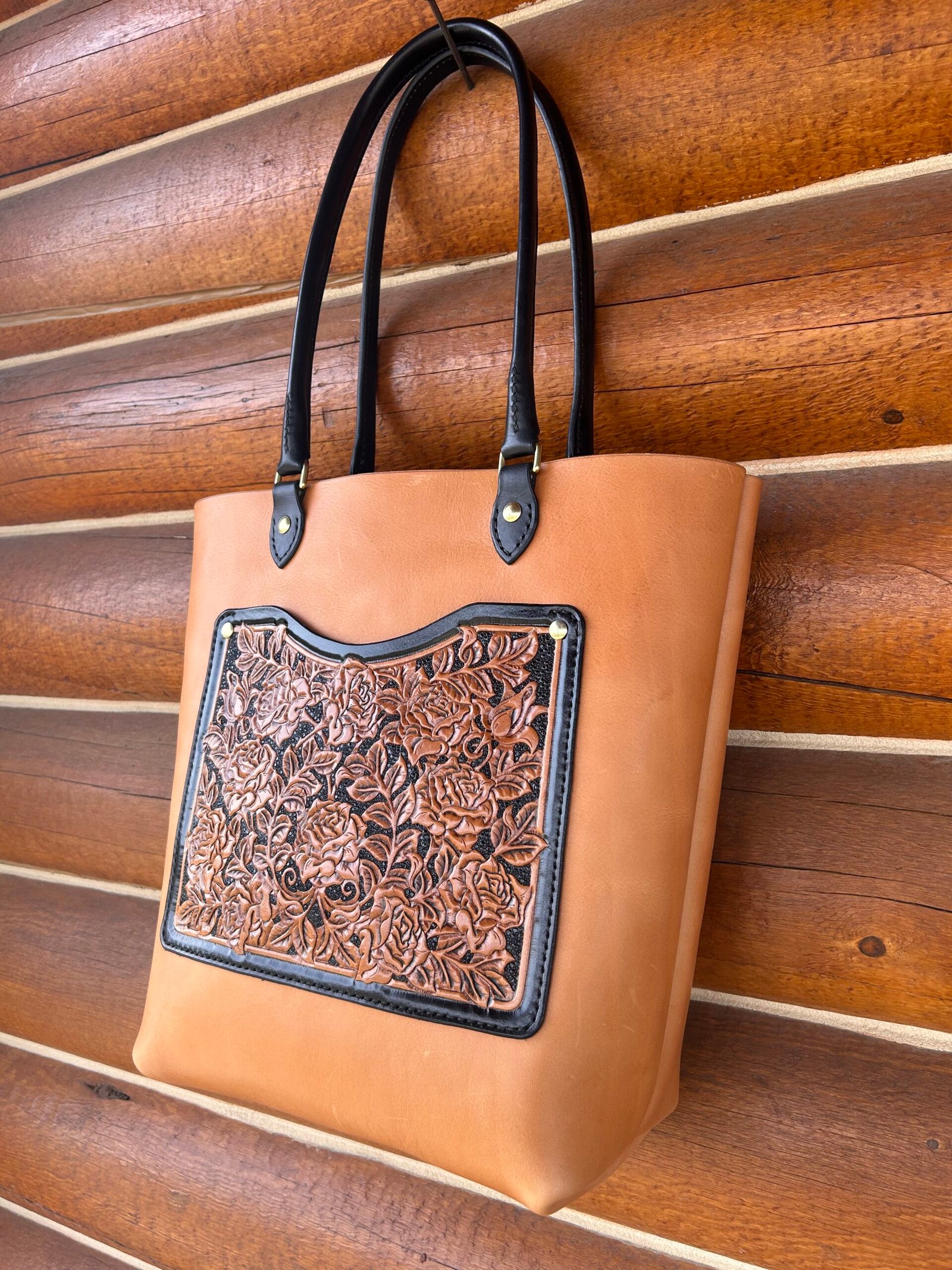 Sweetwater Tote with Tan Roses - Image 2