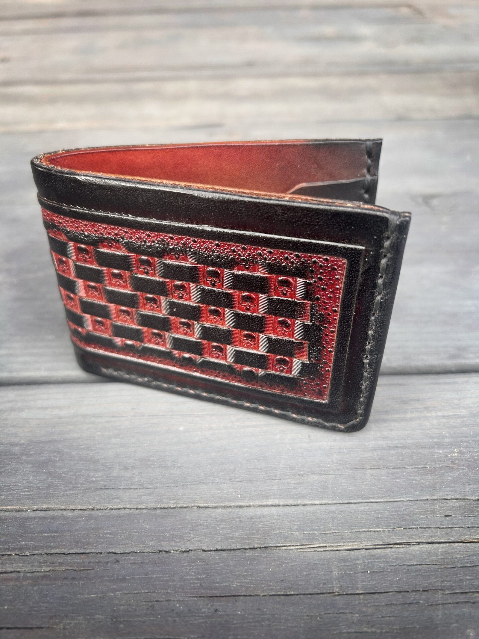 Bridger Wallet Black Cherry Skulls