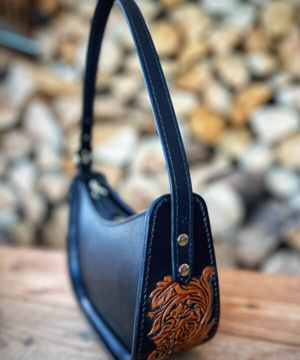 Rosebud Purse with Roses