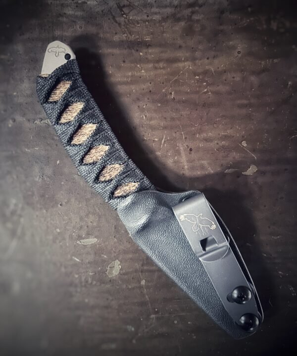 Alternative view of Stumpy Joe Burnt Jute