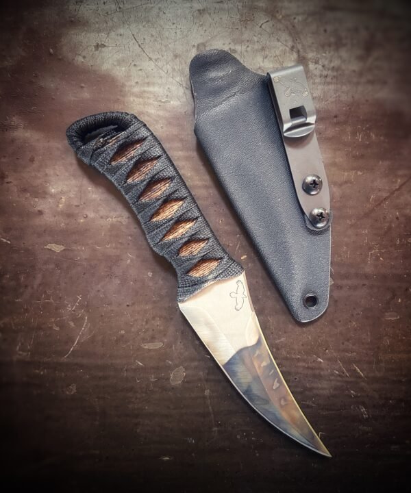 Erinyes with burnt jute and black wrap