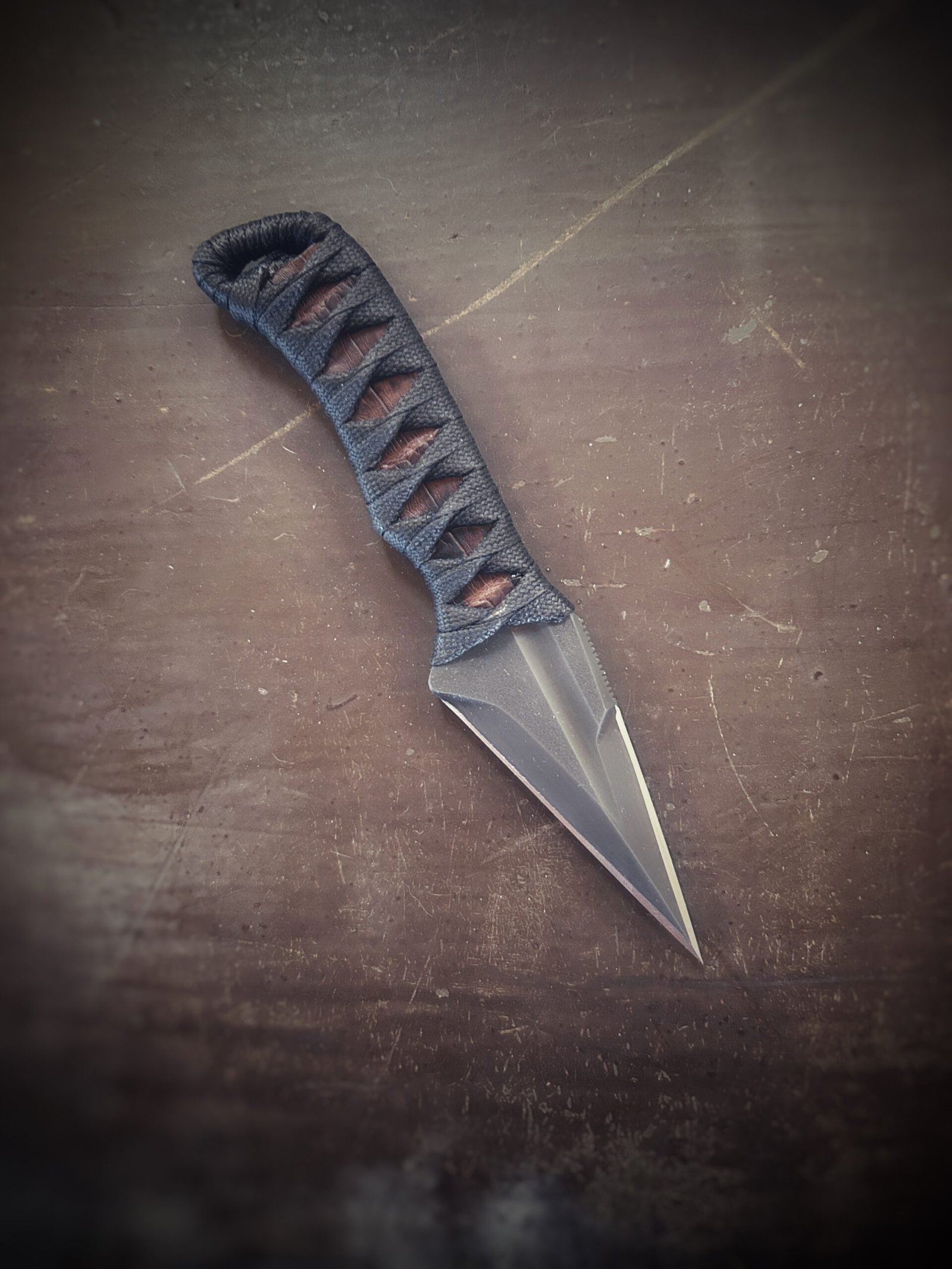 Espina with crocodile and black wrap