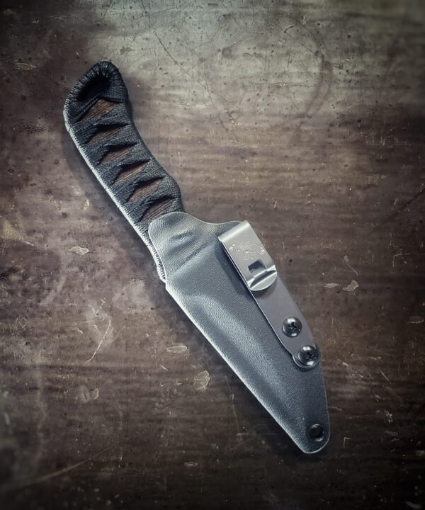 DE Erinyes with natural heat treat, burnt jute and black wrap in sheath