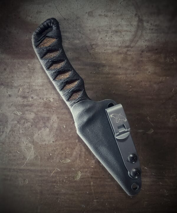 Wizard Finger with matte finish and burnt jute and black wrap in sheath