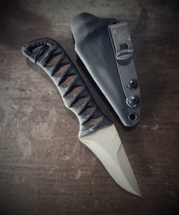 Wizard Finger with matte finish and burnt jute and black wrap with sheath