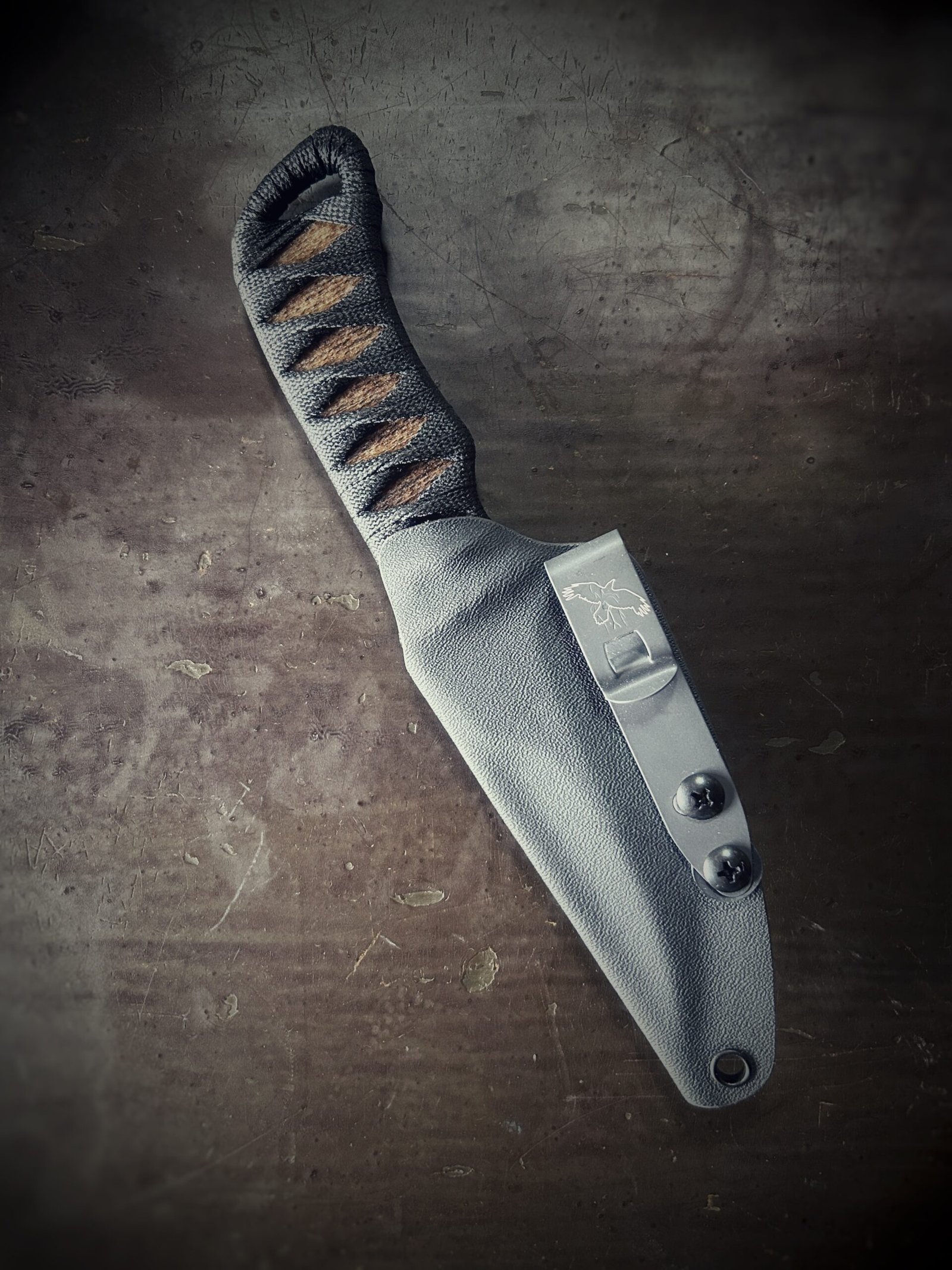DE Erinyes with matte blade and burnt jute and black wrap in sheath