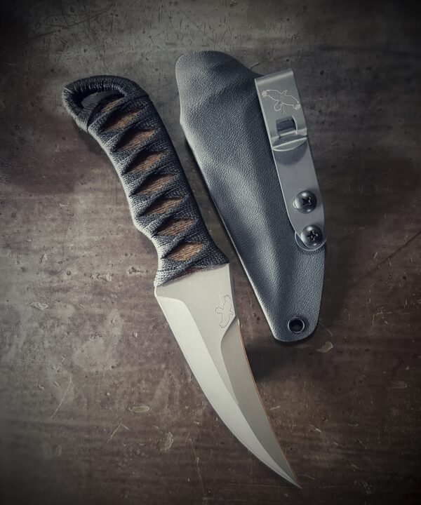 DE Erinyes with matte blade and burnt jute and black wrap with sheath